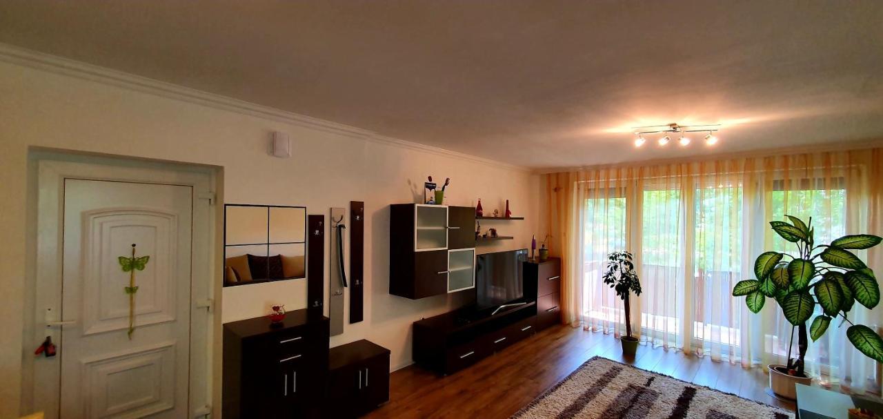 Bazsi Apartman Сиофок Екстериор снимка