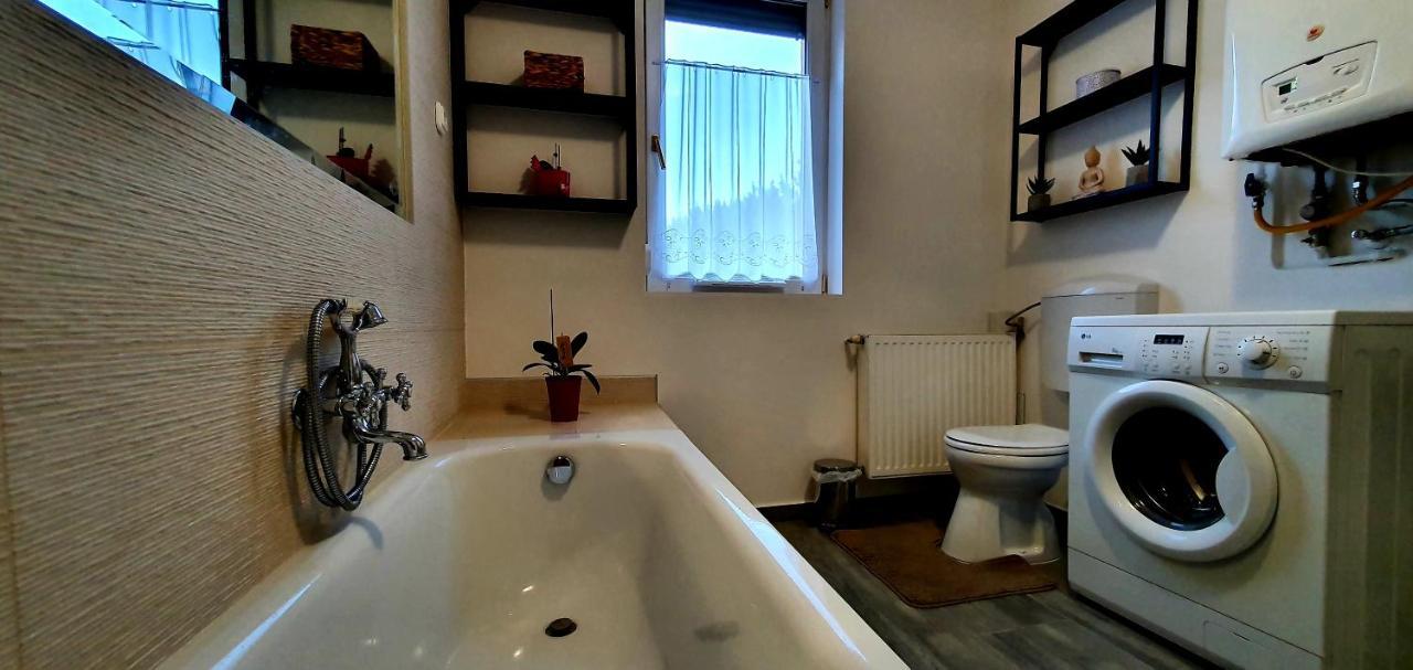 Bazsi Apartman Сиофок Екстериор снимка