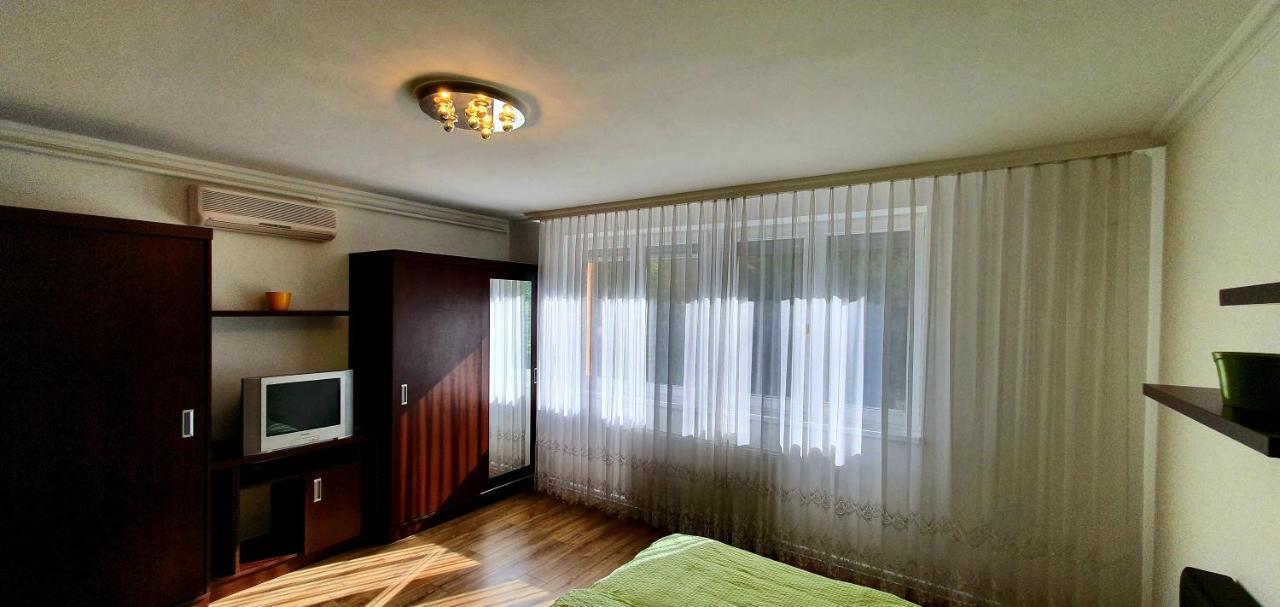 Bazsi Apartman Сиофок Екстериор снимка
